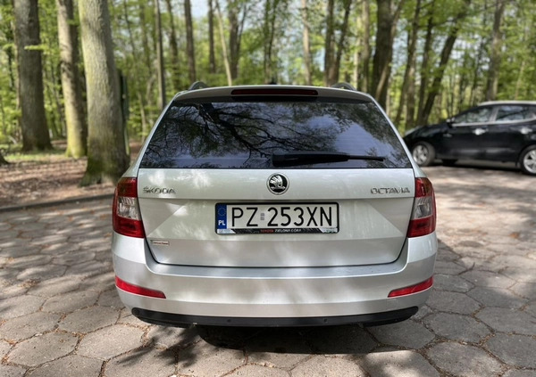 Skoda Octavia cena 33000 przebieg: 223940, rok produkcji 2015 z Tłuszcz małe 67